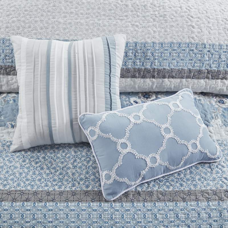 Boho-Chic Blue Cotton Reversible Quilt Set with Pillows