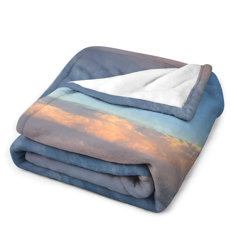 Jeté en flanelle de luxe à motif de nuages au-dessus du ciel bleu, 40 po x 50 po