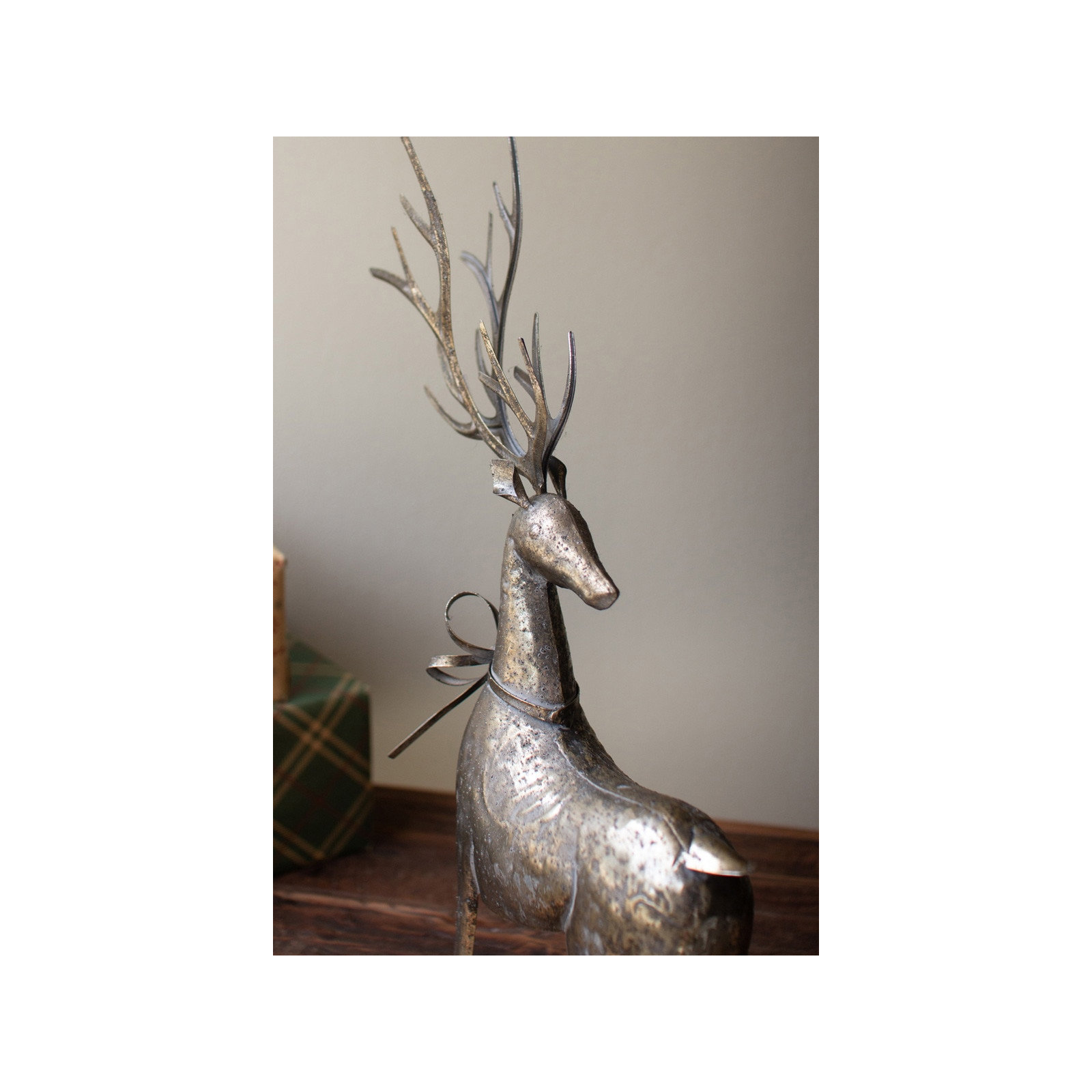 SET OF TWO RUSTIC METAL REINDEER