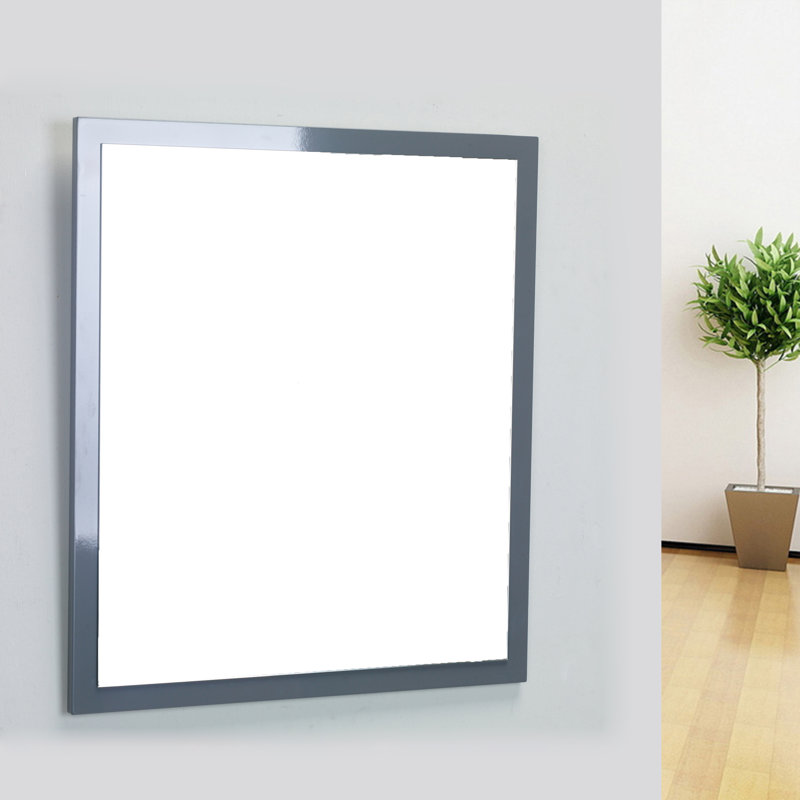 Miroir rectangulaire en bois gris Eviva Reflection 24 "x 27"