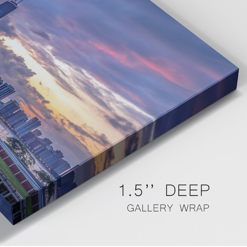 14_Horizon de Chicago au coucher du soleil, toile tendue avec châssis - prête à être accrochée, H 16 po x l 27 po x P 1,5 po