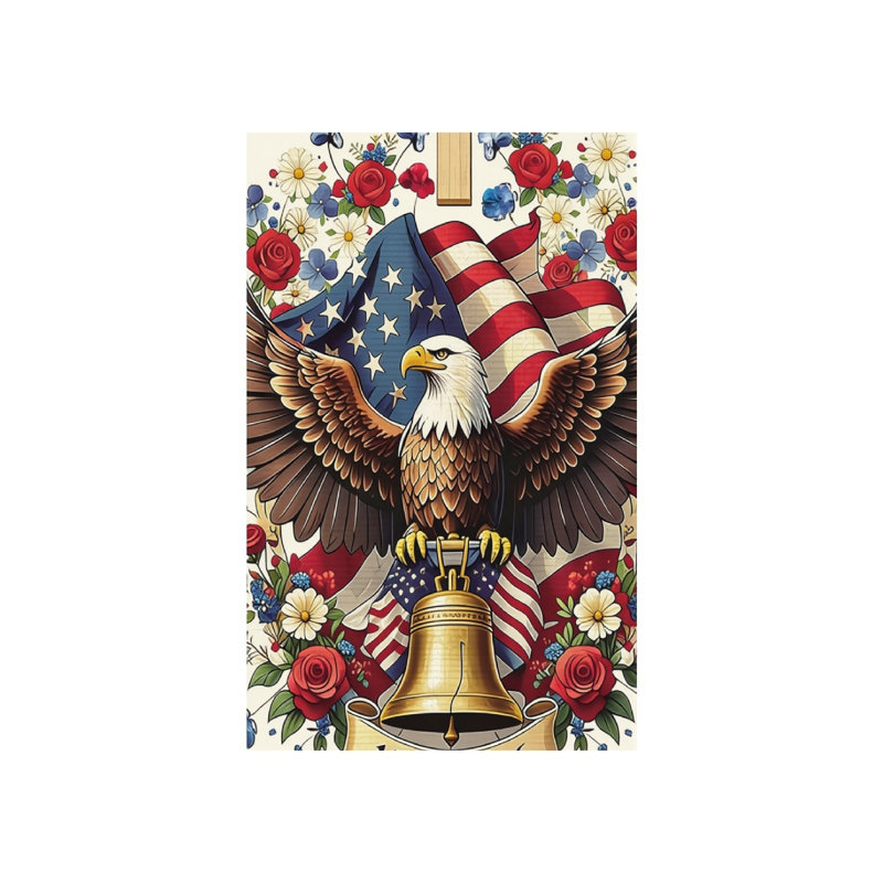 Drapeau de jardin floral avec aigle à tête blanche et Liberty Bell