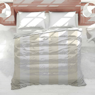 Édredon beige à rayures blanches