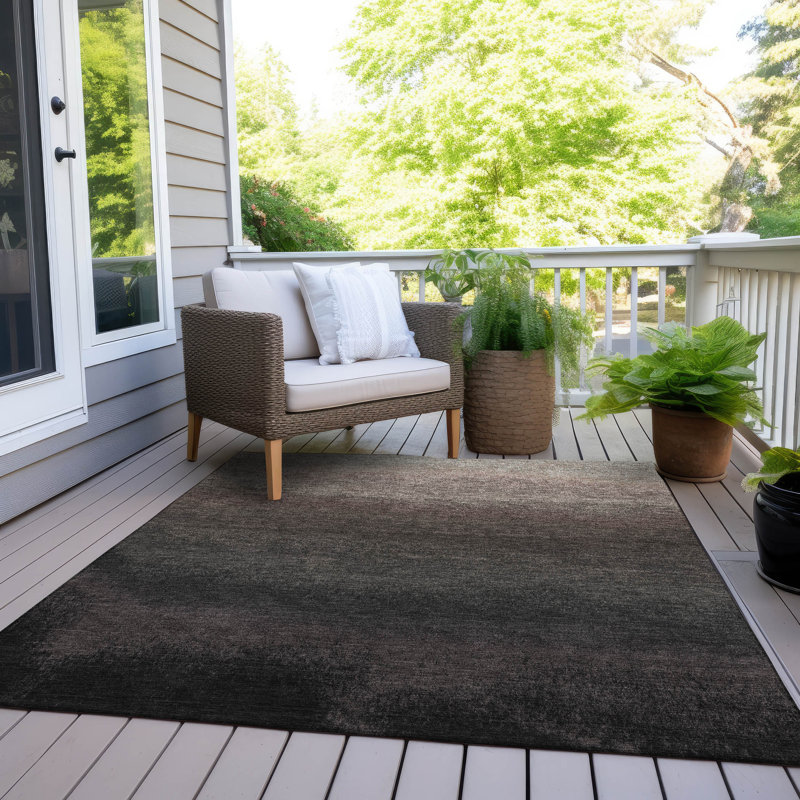 Tapis noir intérieur / extérieur lavable à la machine Xhevrie, Rectangle 5 pi x 7 pi 6 po