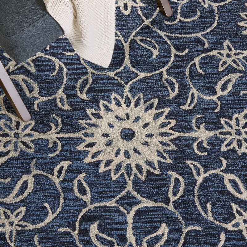 Tapis bleu marine / ivoire Jardin 601, Rectangle de 5 pi x 8 pi