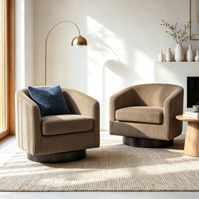Fauteuil pivotant Frankie en velours côtelé camel avec base en bois massif