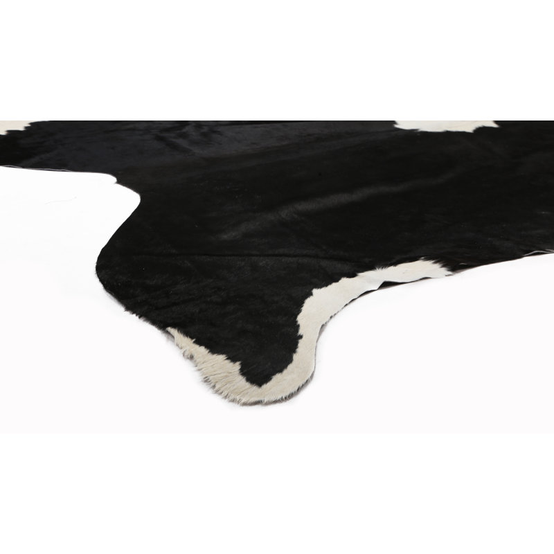 Natural Cow Hide -Black-White