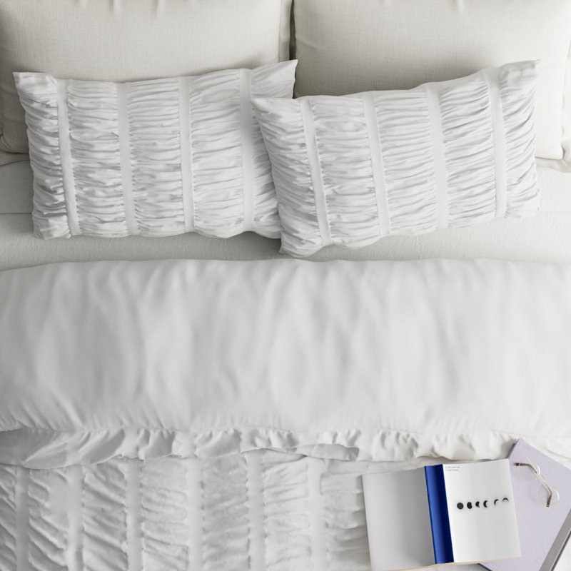 White Full Microfiber Seersucker Duvet Set for Adults