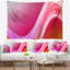 Tapisserie rose à lignes courbes abstraites-28504485