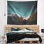 Tapisserie paysager dans une montagne robuste-28495399