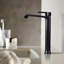 Robinet de lavabo vasque à poignée simple en laiton massif 11,61 "H avec ensemble de drain-94486167