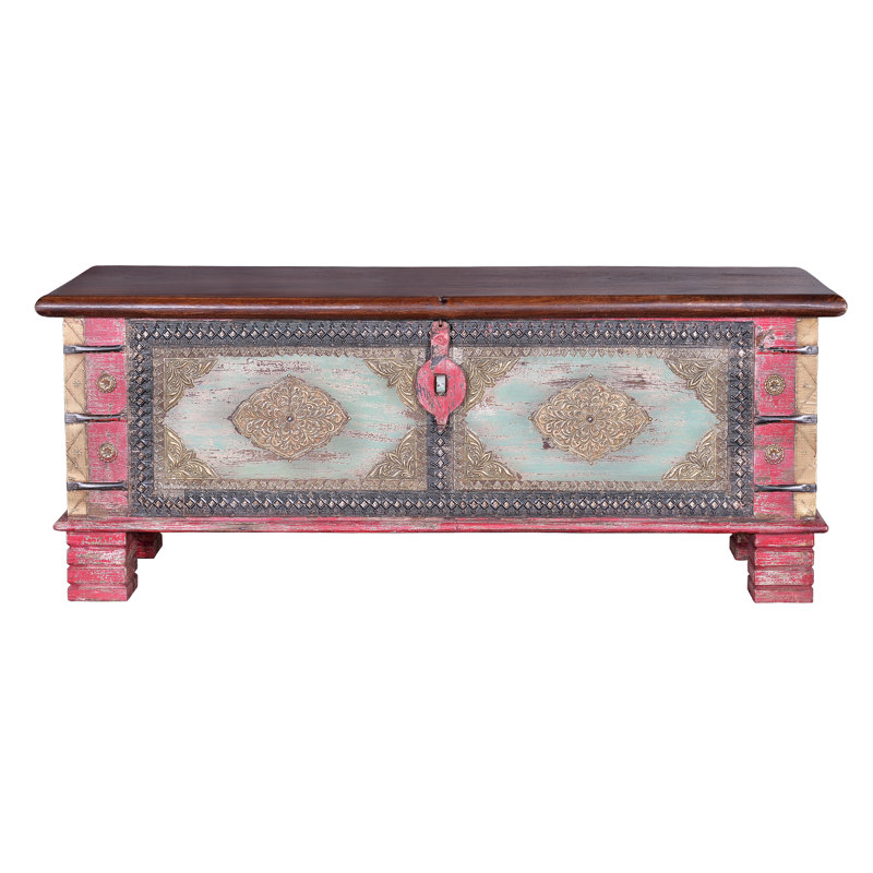 Urrutia Accent Trunk