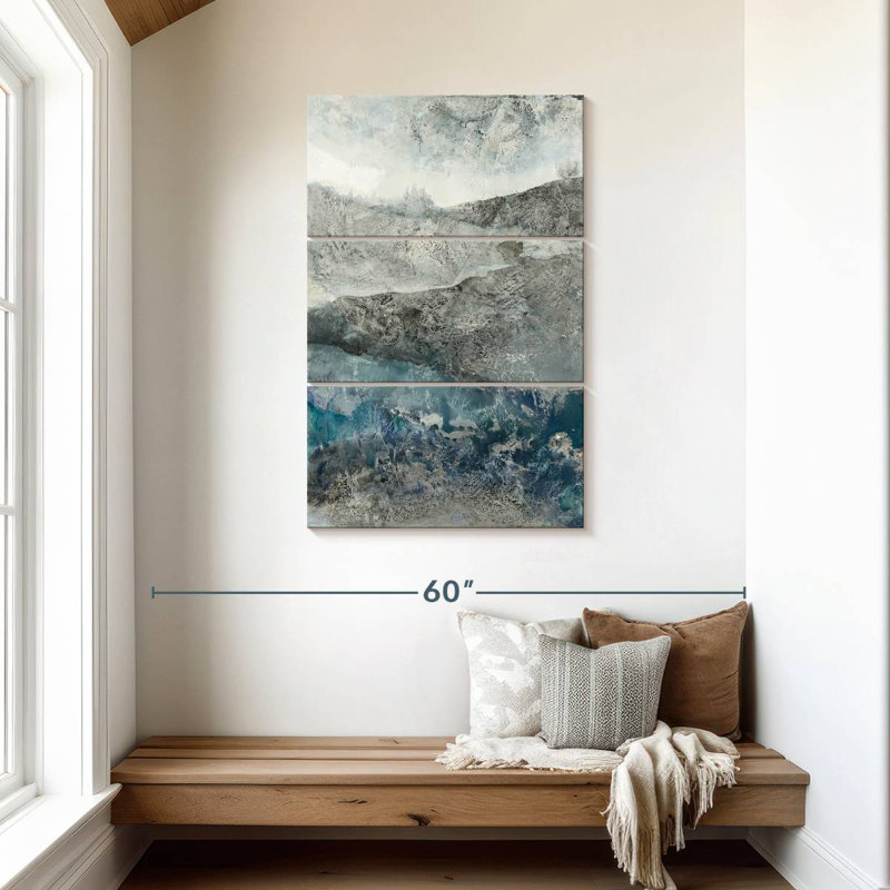 Avery Silver Hills, 45" H x 28" W