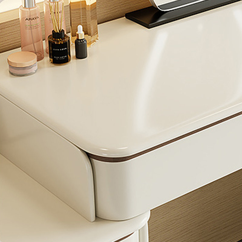 Geodis Vanity
