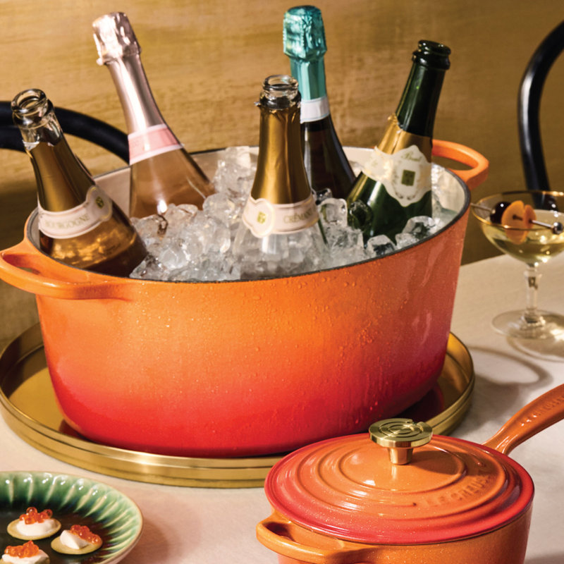 Le Creuset Signature Round Dutch Oven With Crucible Knob, 7.25 Qt. - Flamme Dorée, 7.25 quarts