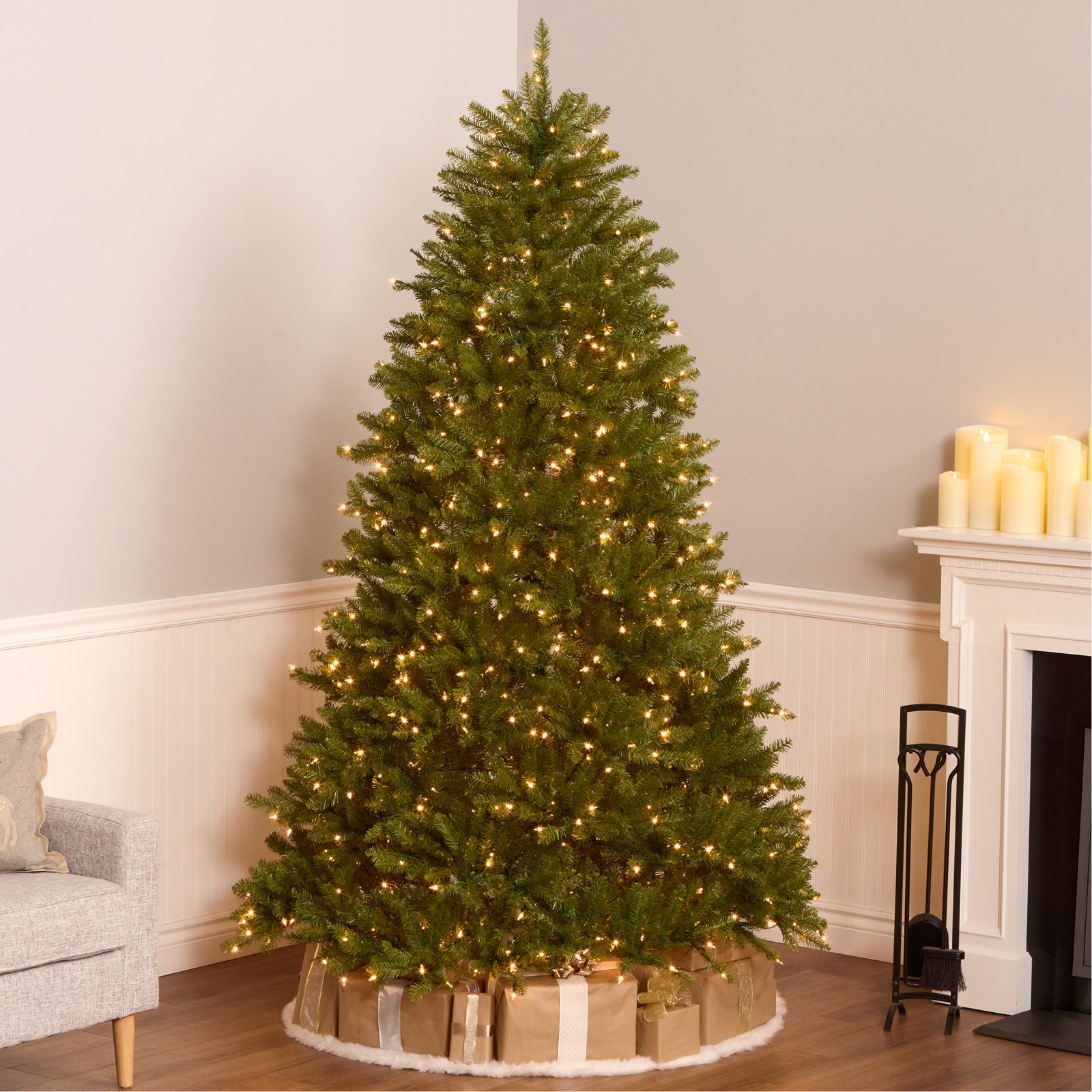 Dunhill Fir Tree with Clear Lights, 7.5', Clear/White Lights