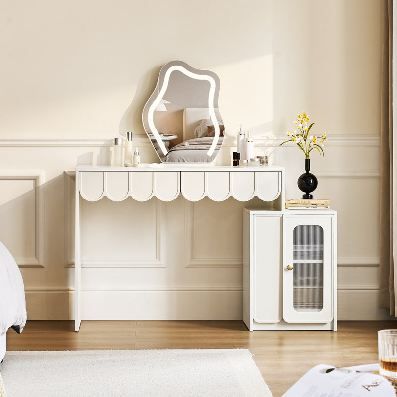 Dressing Table with Mirror