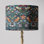 Abat-jour William Morris avec voleur de fraises
