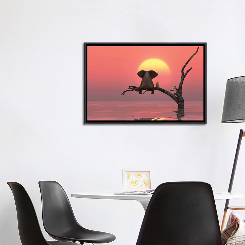 Éléphant et chien assis sur un arbre au coucher du soleil rouge par Mike Kyiv - reproduction d'art, Pas de tapis