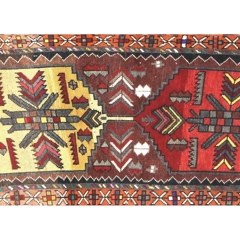 Tapis de couloir unique en laine noué à la main de style années 1960 de 2 pi 8 po x 14 pi 8 po en rouge foncé / jaune / gris