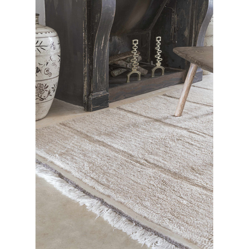 Sheep Of The World Hand Tufted Wool Area Rug in Sheep White, Rectangle 6'7" x 9'10"