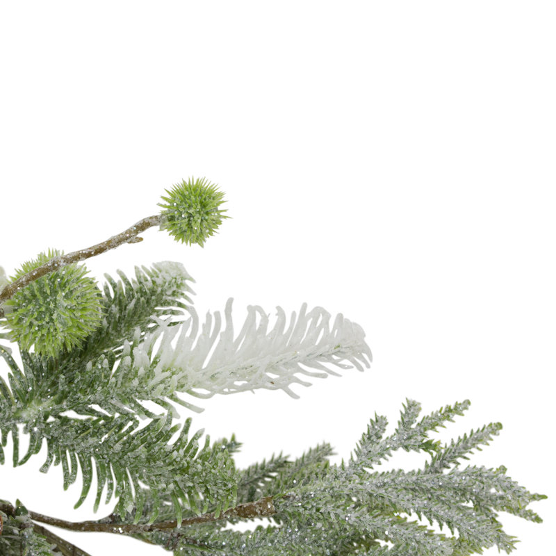 Guirlande de Noël 5 pi x 10 po en pin givré et pomme de pin - non éclairée