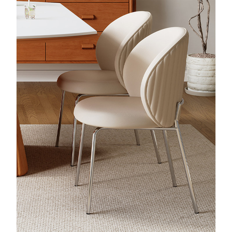 Chaise de salle à manger en cuir français