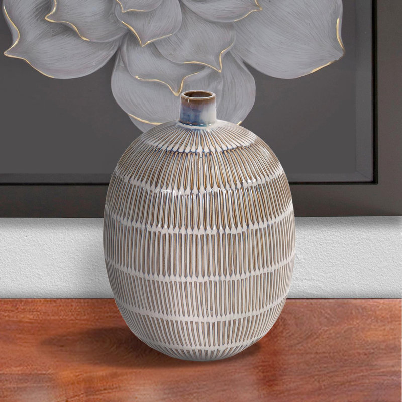 Ceramic Table Vase, 11'' H x 7.5'' W x 7.5'' D