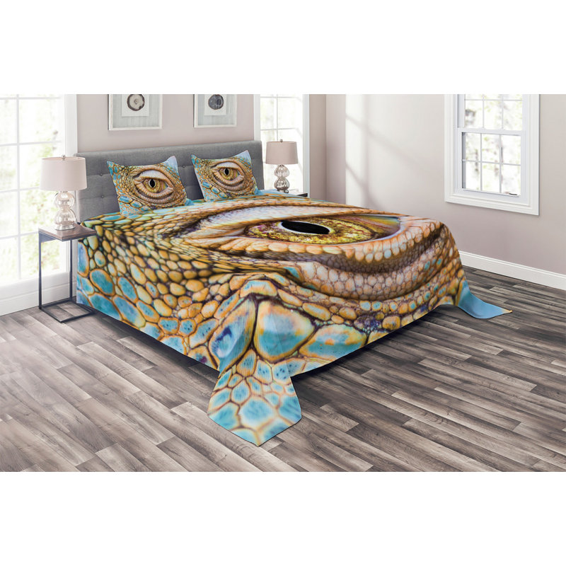 Reptile Polyester Coverlet, King Bedspread + 2 Shams