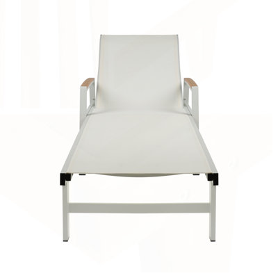 Chaises longues d'extérieur réglables en aluminium avec assise en filet, parfaites pour la détente et la durabilité