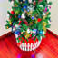 Arbre de Noël artificiel 5 pi avec lumières à DEL écoénergétiques, comprenant 109 jupes d'arbre suspendues et garde-corps-2130326315