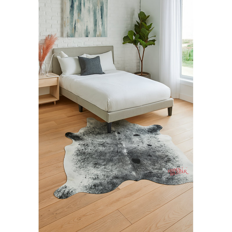 Tinasia Cowhide Abstract Rug