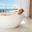Baignoire de trempage autoportante 67 po 67 po avec surface verticale et texture verticale