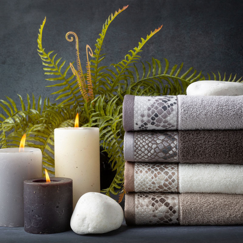 Hixie Midweight Jacquard Bath Towel