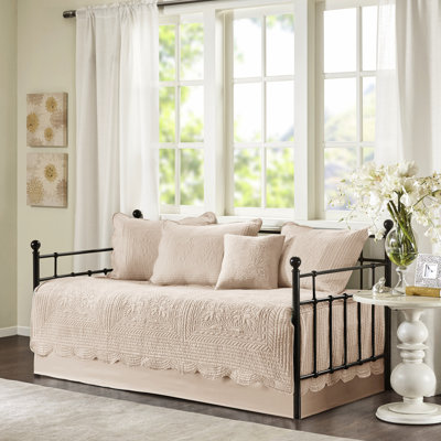 Daybed Cover Blush 6 Piece - Reversible Scalloped Edge, Twin Mattress, Captivating In Edge Quilt, Size, Fashionable
