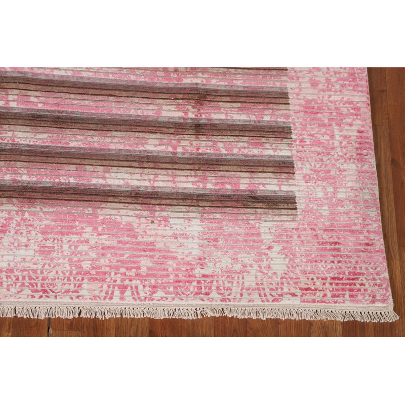 Tapis rayé rose 7 x 9