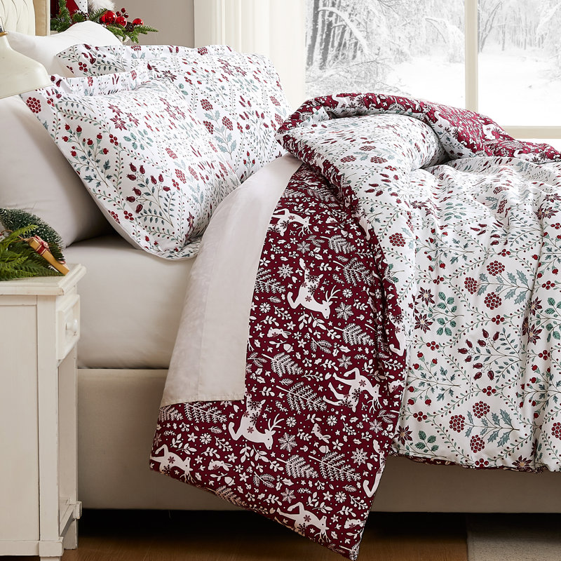 Holiday Harmony Oversized Reversible Holiday Bedding Down Alternative Comforter Set with shams, King Comforter + 2 King Shams