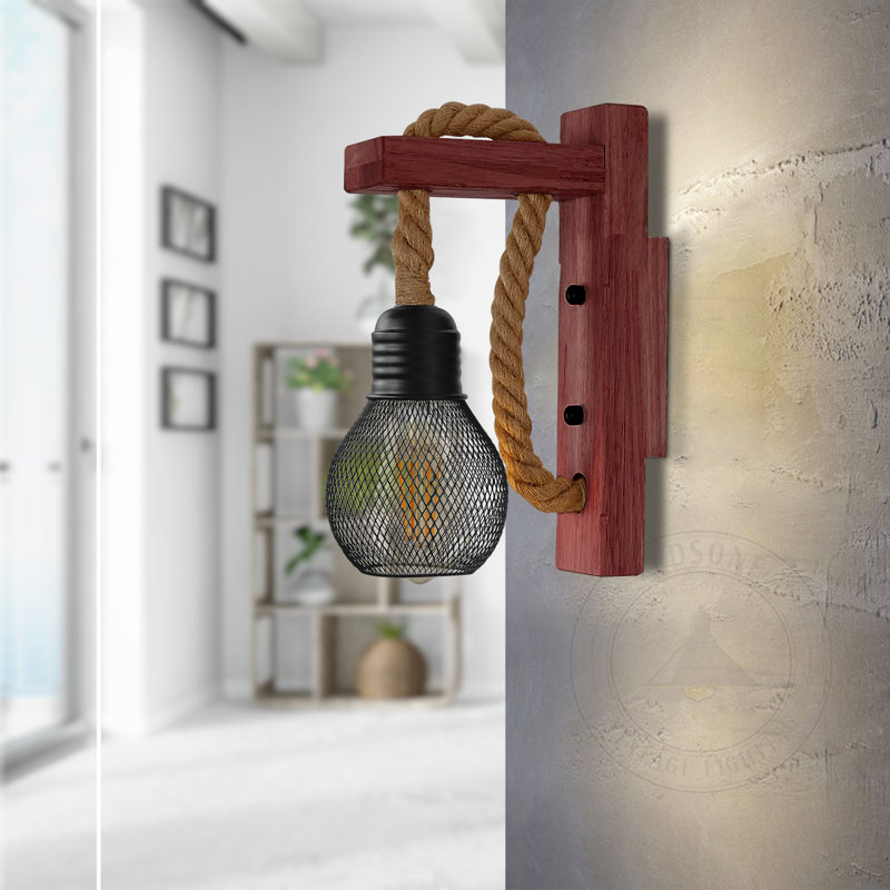 Ardsley Armed Sconce, Yes