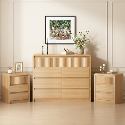 Ensemble de chambre à coucher cannelée 3 pièces Kizzy, commode à 9 tiroirs et 2 tables de chevet avec tiroirs, armoire à usages multiples pour commode de chambre à coucher, meuble télé et table de bout de canapé, conception sécuritaire anti-basculement