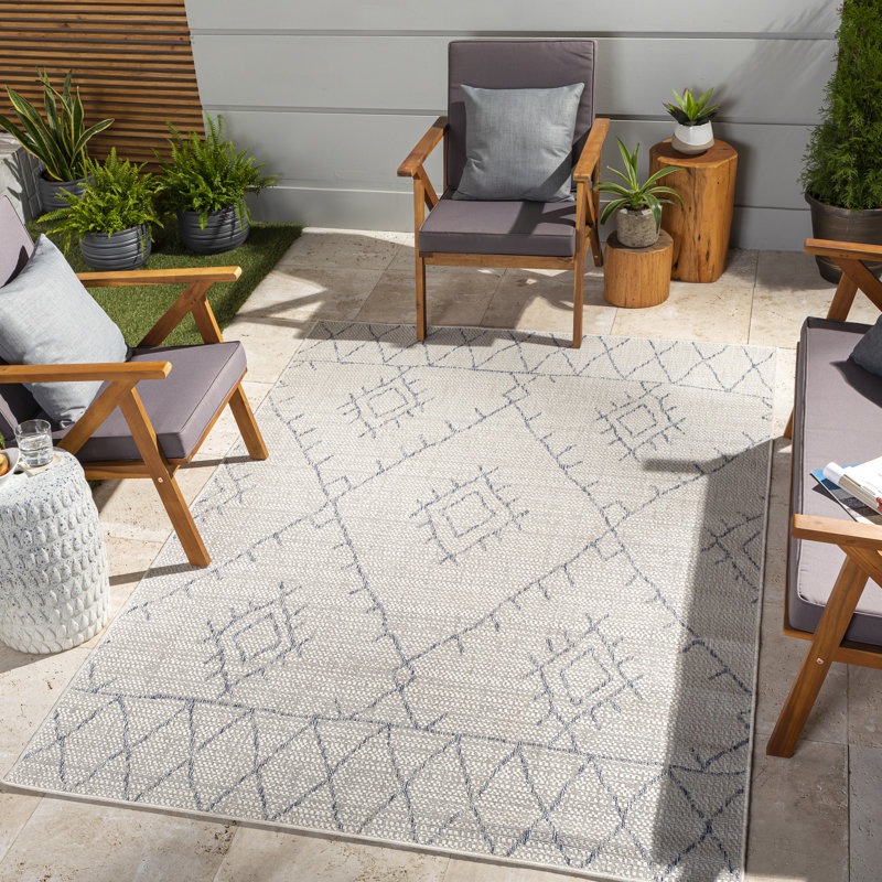 Mendota Geometric Indoor / Outdoor Rug, Round 5'3"