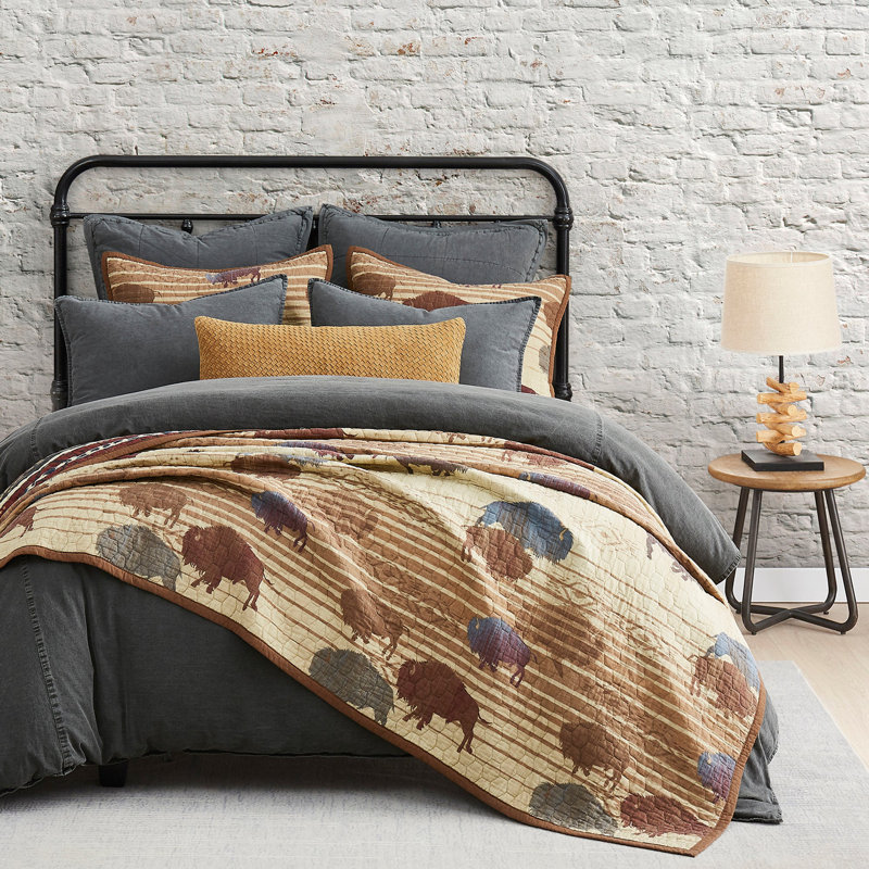 Home on the Range Printed Buffalo Aztec Cotton Western Style Reversible Quilt Set, Queen