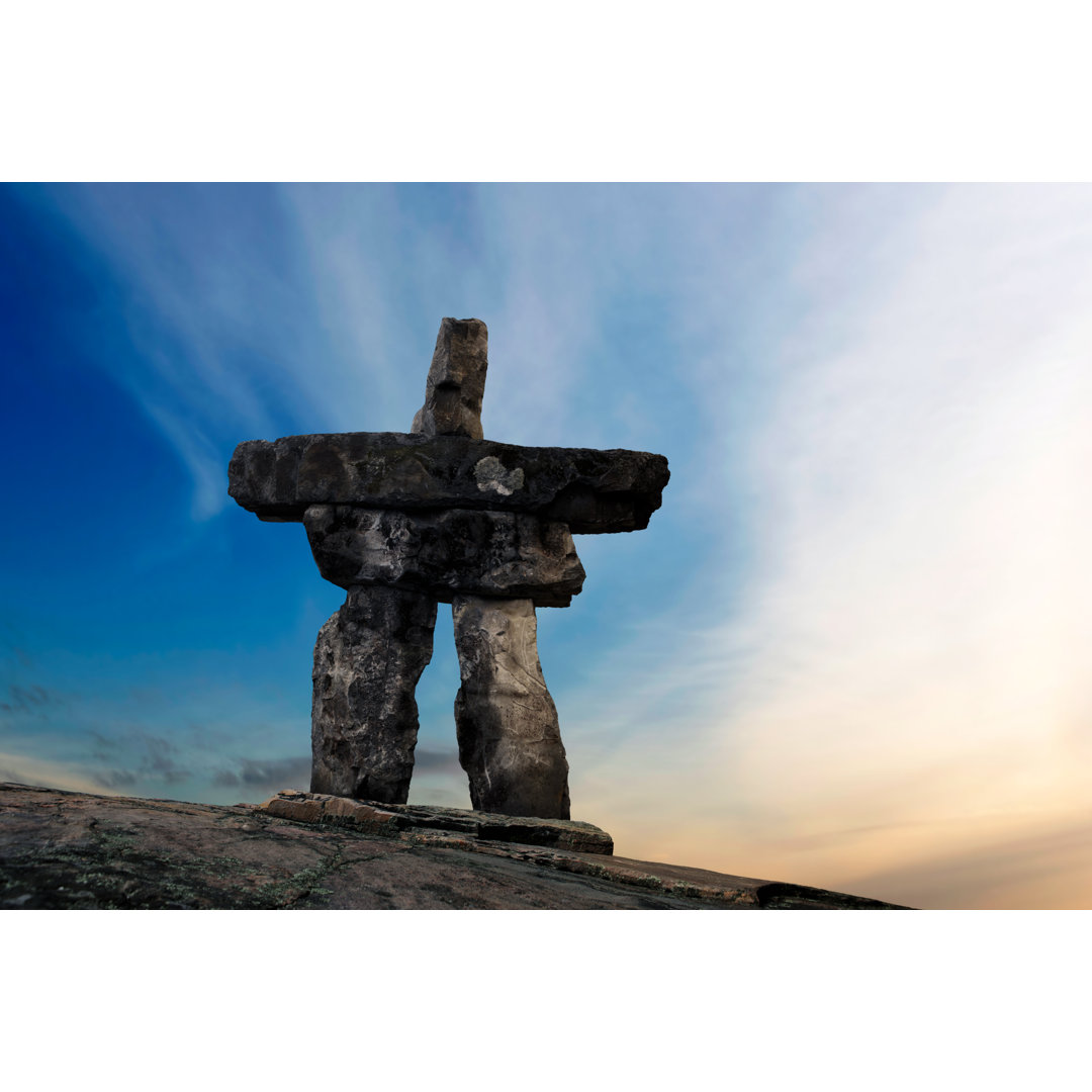 Inukshuk Sunset von Sharply_done - Leinwanddrucke auf Leinwand