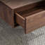 Table basse simple et moderne