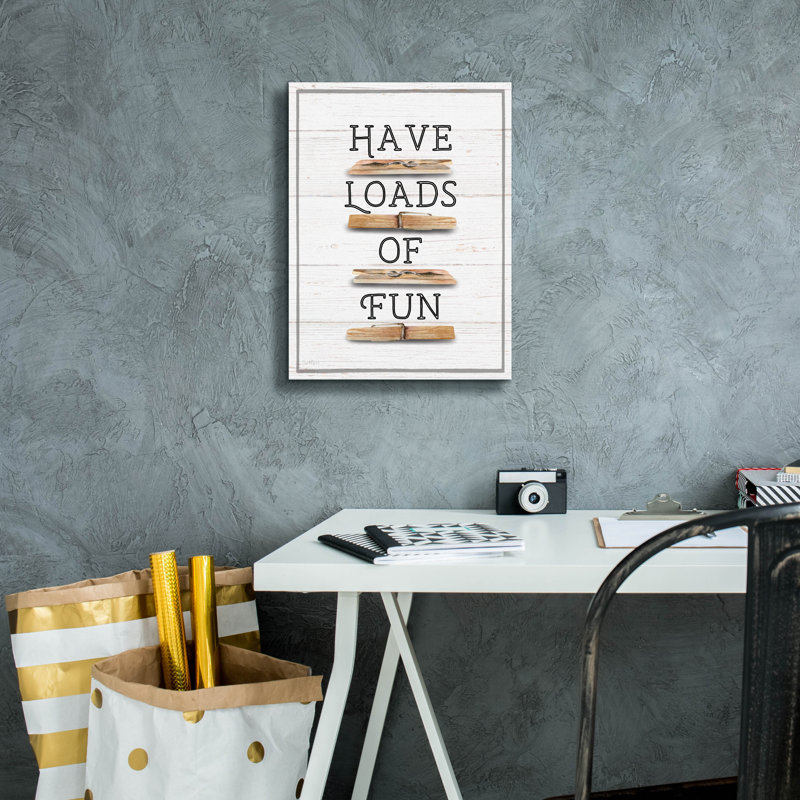  «Have Charges Of Fun» par Elizabeth Tyndall, art mural sur toile, 12 po x 16 po