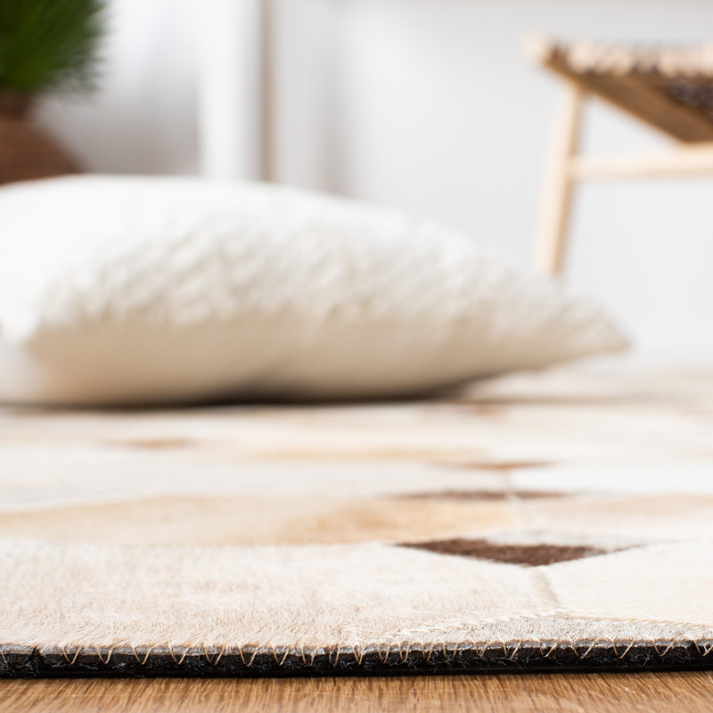 Bersa Flat Weave Hair On Leather Geometric Rug, Rectangle 3' x 5'