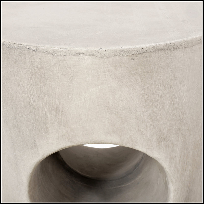 Table d'appoint en béton léger SIRIUS, parfaite pour l'extérieur et rehaussant le décor du patio