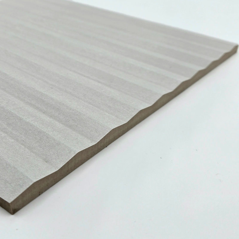 Carrelage mural en porcelaine cannelée 3D Canela 24 po x 48 po – Grand format texturé nervuré, Blanc