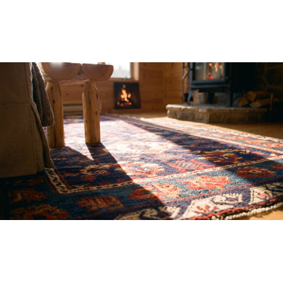 Tapis Seychour de la fin du 19e siècle à motif tribal de couleur bleu classique