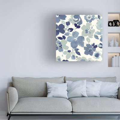 «Soft Blue Florals III» par Wild Apple Portfolio - peinture sur toile tendue