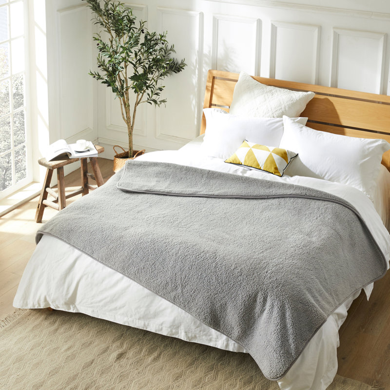 Waterproof Sherpa Fleece Blanket, 55" x 39"